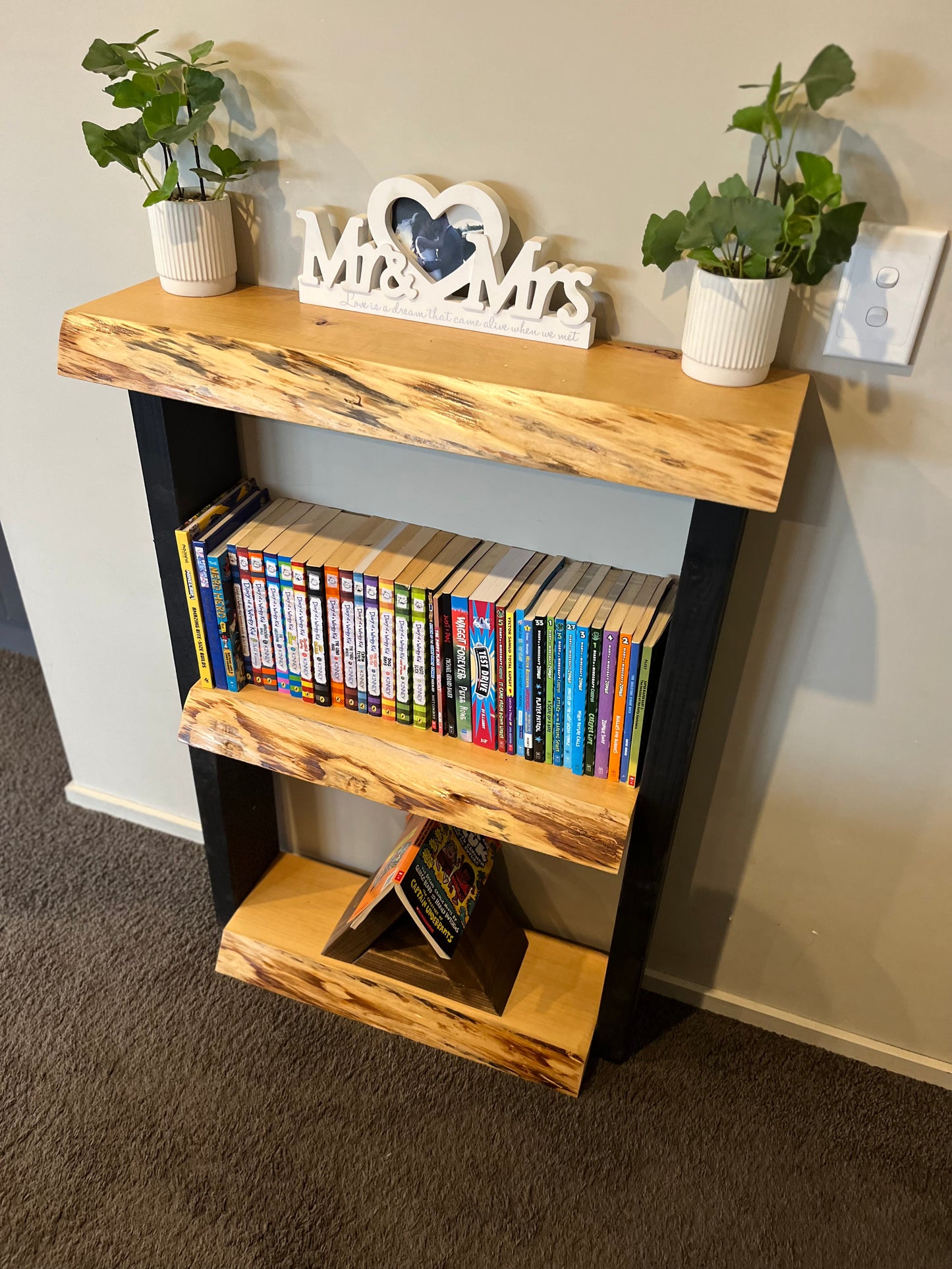 Plant Stand / Bookcase